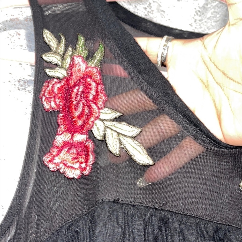 Black Sleeveless Top with Floral Embroidery - Picture 2 of 9